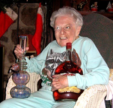 i dont like old people and I wish that you old woman would stop looking at me